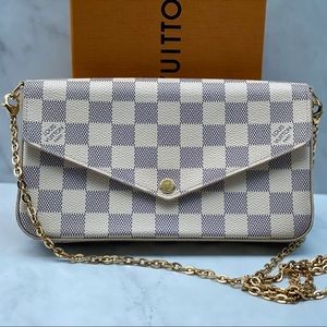 ❗️SOLD❗️Felicie